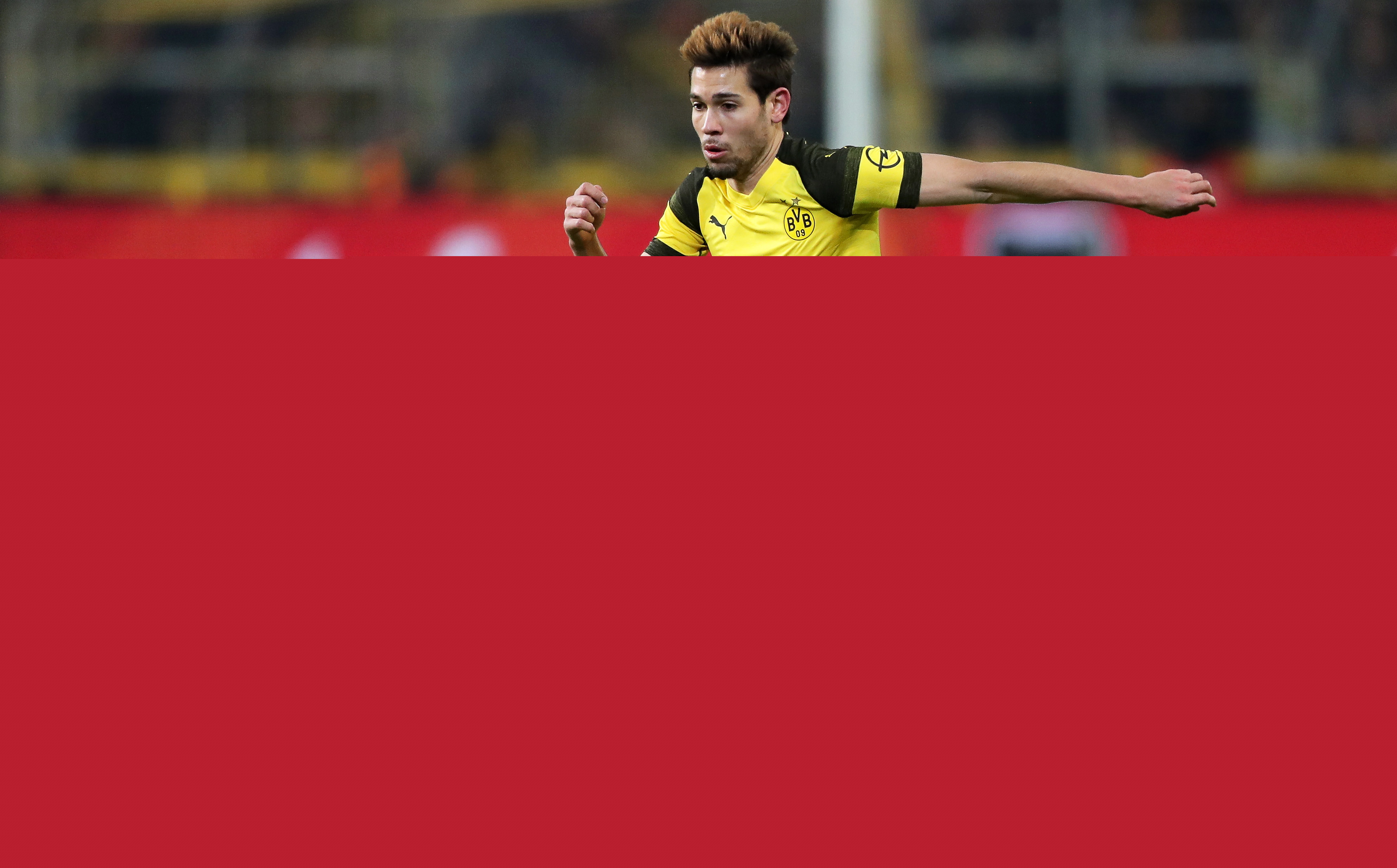 门将看呆：这也能进？