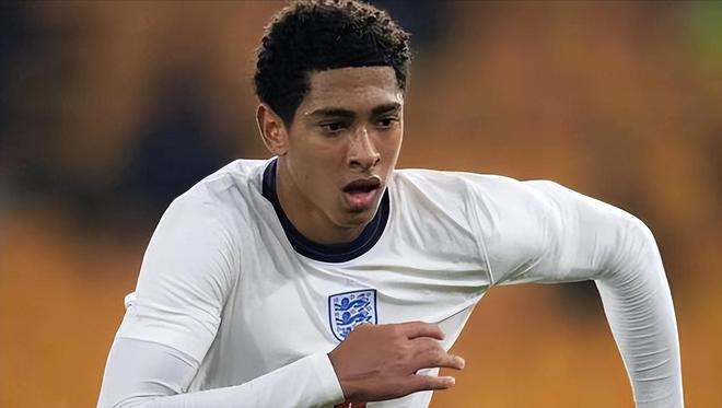 状态低迷！热刺遭遇各项赛事三连败，近7场仅取1胜（热刺陷颓势，各线三连败，近7战仅收一胜）