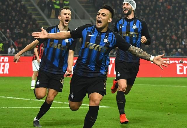 英足总官方：指控热刺后卫罗梅罗被红牌罚下后对裁判做出过激行为（英足总公告：热刺后卫罗梅罗红牌离场后对裁判行为过激，已被指控）