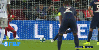 亚马尔与19岁女网红购物被偷拍 她有140多万粉丝（亚马尔与19岁女网红逛街被拍到 对方粉丝数超140万）