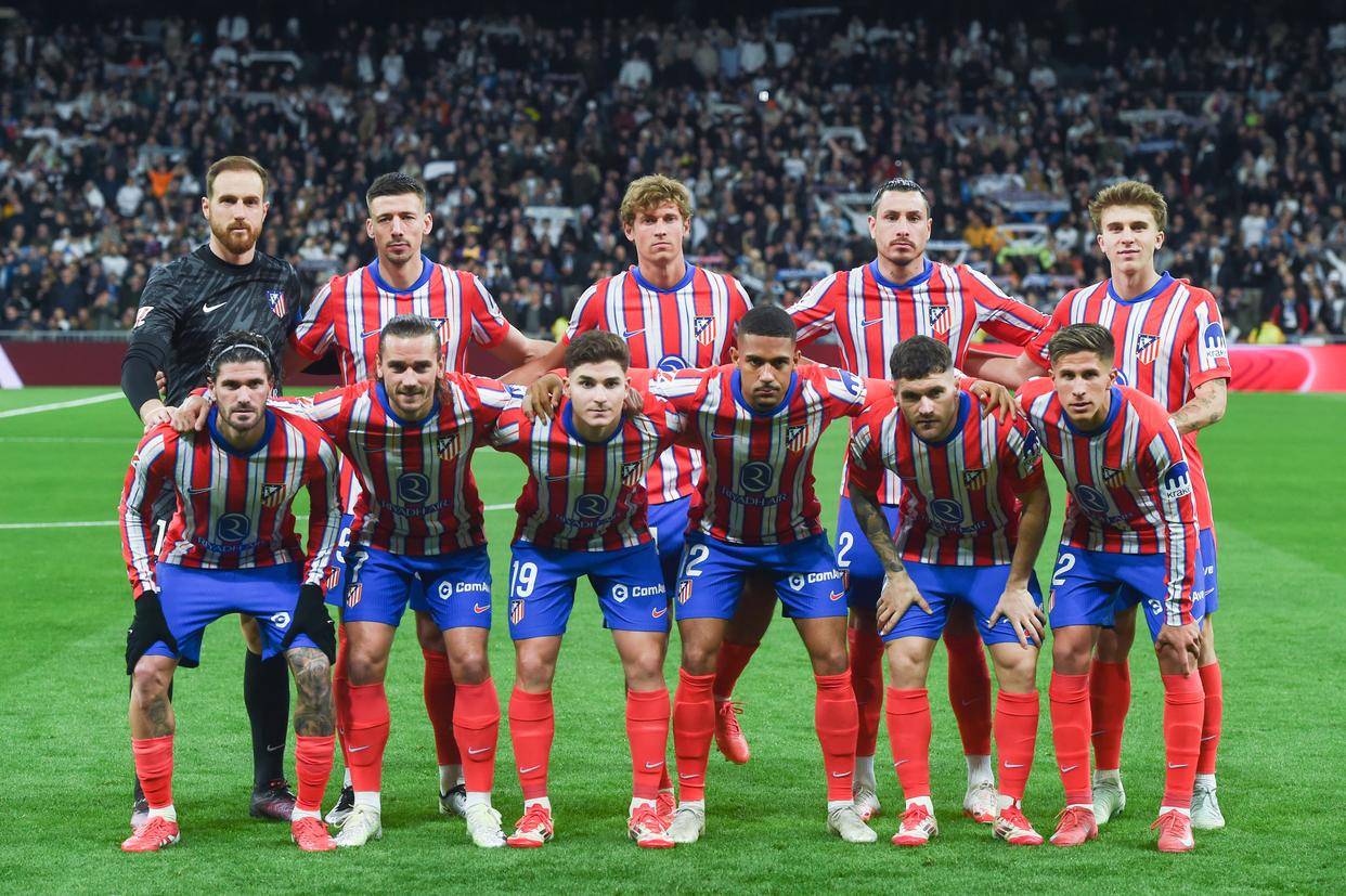 梅西再创纪录引全场欢呼