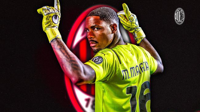 前英超名将佩特雷斯库患神秘疾病暴瘦30公斤尝试中药治疗（英超昔日名将佩特雷斯库罹不明疾病，骤瘦30公斤求助中医治疗）