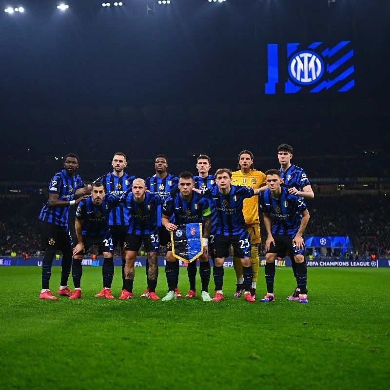 利物浦晒与毕包两场季前赛海报：维尔茨、范戴克、萨拉赫出镜