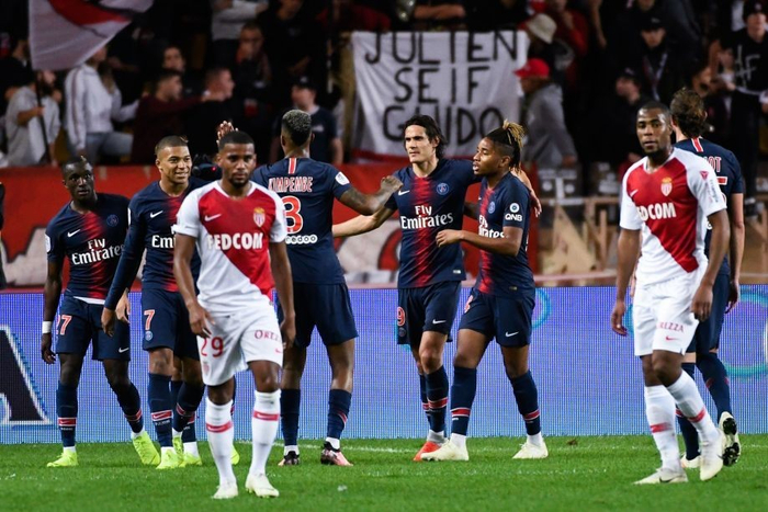 禁区爆射破门，39岁胡尔克达成生涯500球里程碑（39岁胡尔克禁区重炮得分，职业生涯进球数突破500大关）