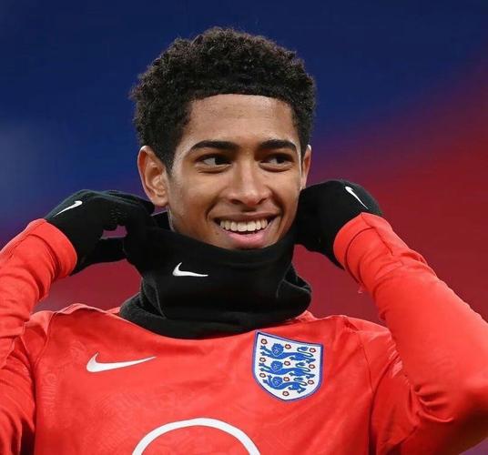 弗兰克：离队是双方基于事实做的决定；世界杯看好格瓦迪奥尔（弗兰克称离队为双方基于事实的共同决定，世界杯更看好格瓦迪奥尔）