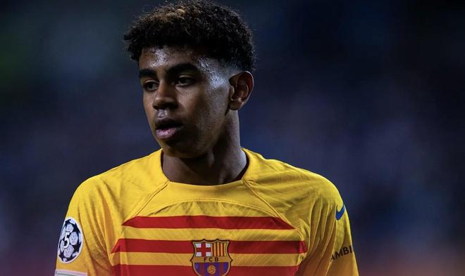 欧文突破防守助攻队友制胜