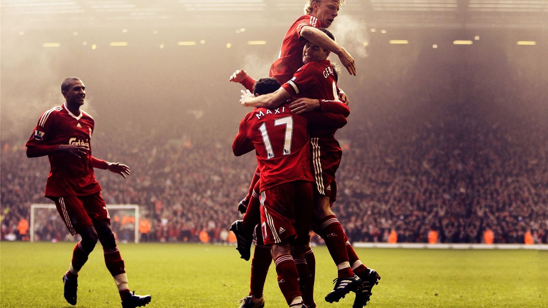 发生了什么？不敌纽卡后，瓜迪奥拉疑似和场边摄影师发生冲突