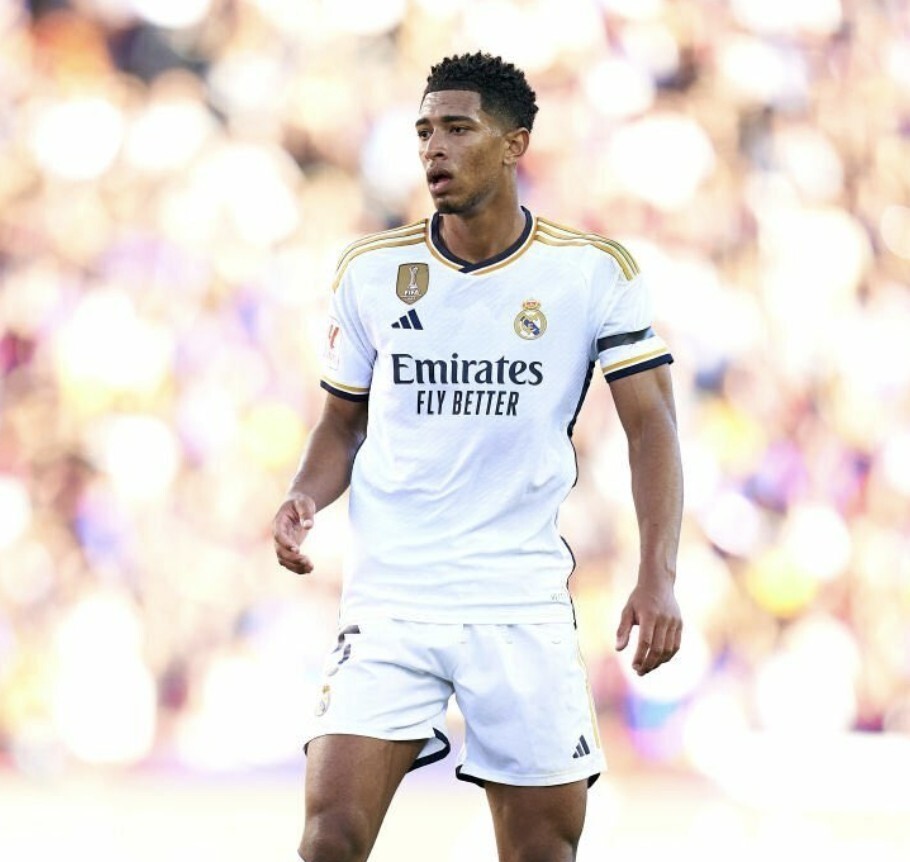 英媒：利兹联有意在冬窗引进米兰前锋希门尼斯（英媒称利兹联计划冬窗签下米兰前锋希门尼斯）