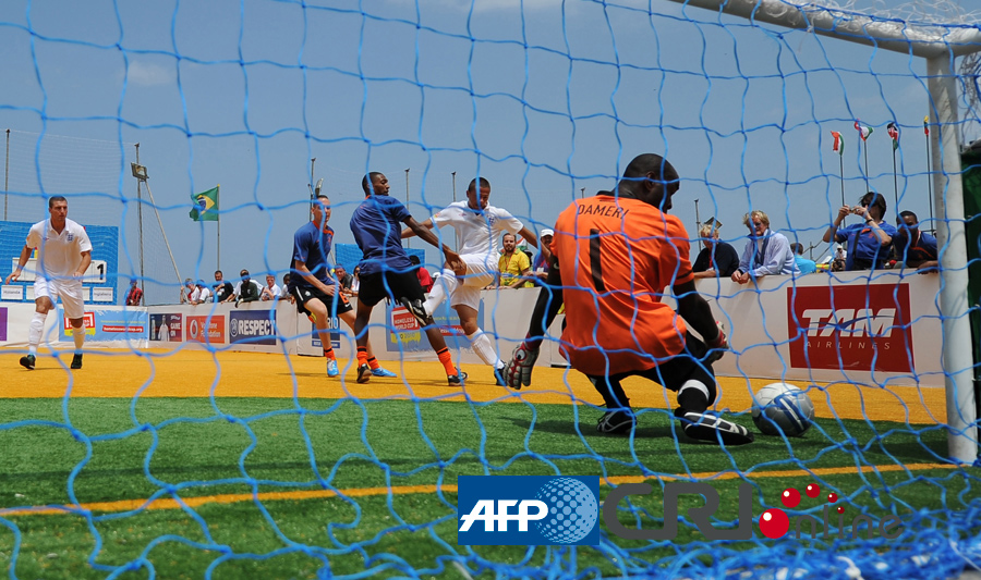 记者：拜仁等多家欧洲俱乐部对霍芬海姆前锋阿斯拉尼感兴趣（拜仁在内多家欧洲俱乐部关注霍芬海姆前锋阿斯拉尼）