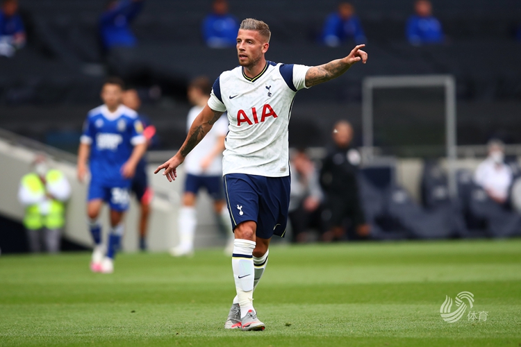 利物浦再次丢分，萨拉赫彻底爆发：有人让我当替罪羊这很不尊重（利物浦又失分，萨拉赫火力全开：让我背锅太不尊重）